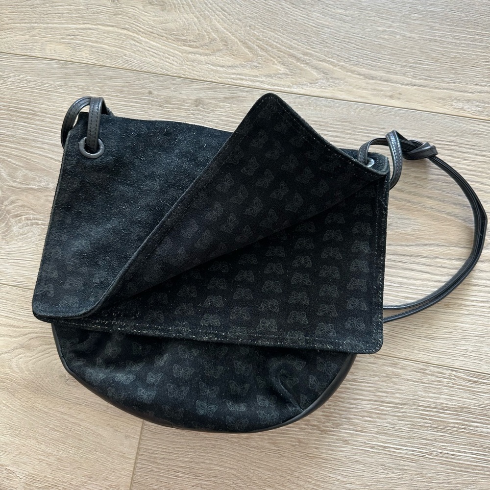 Bottega Veneta Vintage Butterfly Black Suede Fold Over Flap Shoulder Bag - Picture 7 of 8